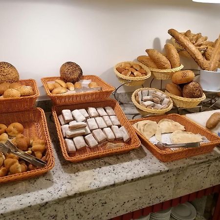 קאורלה Hotel Apartments Villaggio Dei Fiori 4 Stars Luxury - Great Family Resort - Pet Friendly - With Hypermarket - Delivery Restaurant-Pizzeria - Room Breakfast With Supplement - Ultra Fast Wi-Fi - Play Area For Children - Olympic Swimming Pool - Parking מראה חיצוני תמונה
