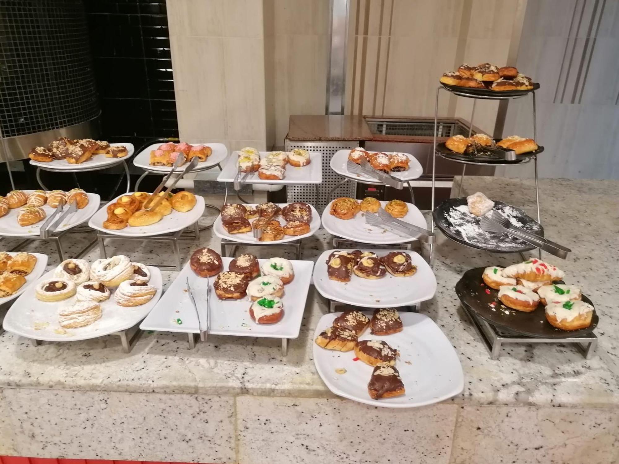 קאורלה Hotel Apartments Villaggio Dei Fiori 4 Stars Luxury - Great Family Resort - Pet Friendly - With Hypermarket - Delivery Restaurant-Pizzeria - Room Breakfast With Supplement - Ultra Fast Wi-Fi - Play Area For Children - Olympic Swimming Pool - Parking מראה חיצוני תמונה